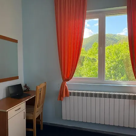 Hotel семеен изгрев