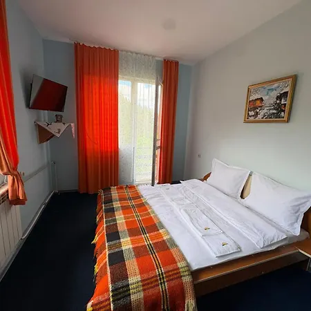 семеен изгрев Hotel